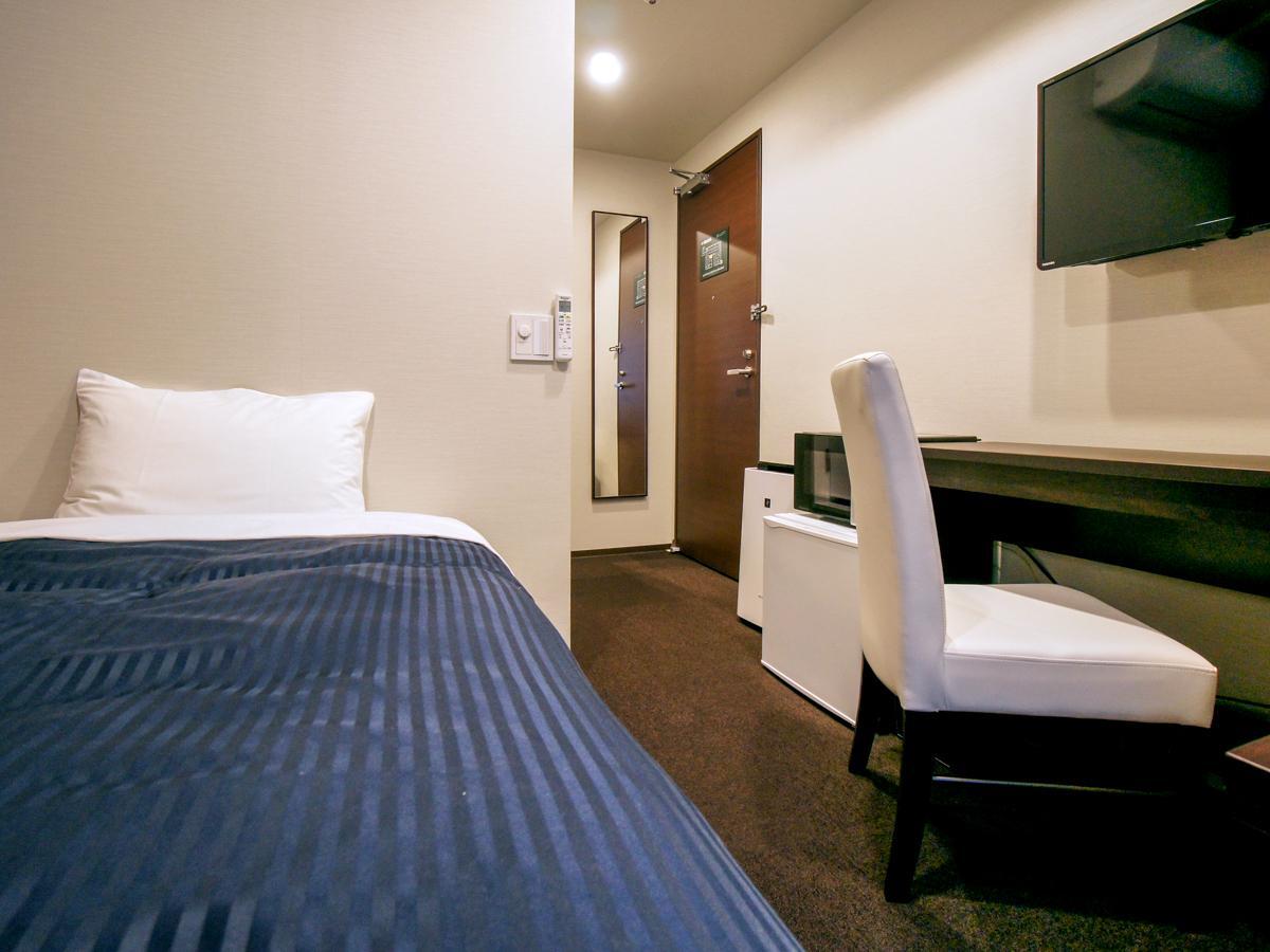HOTEL LiVEMAX Yokohama Motomachi Ekimae Eksteriør billede