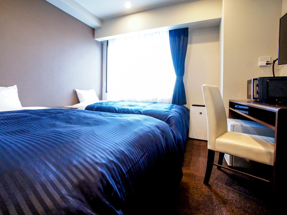 HOTEL LiVEMAX Yokohama Motomachi Ekimae Eksteriør billede